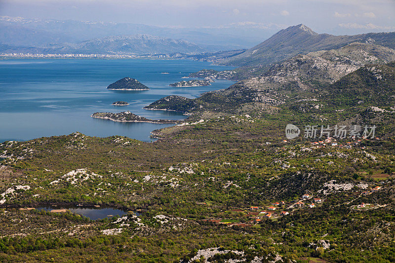 Skadar湖(Skadarsko jezero)空中景观，黑山